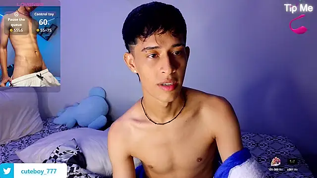 Danny cute 05 online show from October 2025 04:12:01 AM