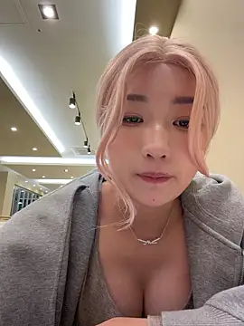 Snapshot of winter11 chatting on January 2026 12:31:02 PM winter11 online show from January 2026 12:31:02 PM