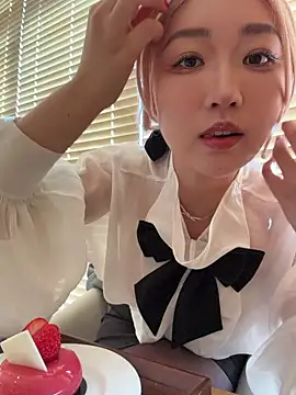 Snapshot of winter11 chatting on February 2026 05:12:02 AM winter11 online show from February 2026 05:12:02 AM