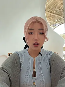 Snapshot of winter11 chatting on March 2026 01:29:02 AM winter11 online show from March 2026 01:29:02 AM