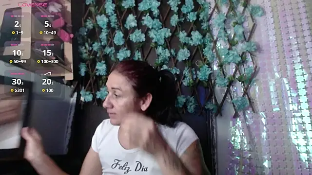 darling hott online show from November 2025 09:36:01 AM