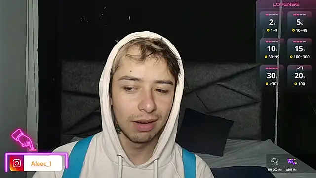 Aleecandrews online show from September 2025 07:48:01 PM