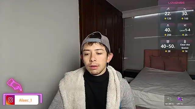 Aleecandrews online show from September 2025 07:26:02 PM