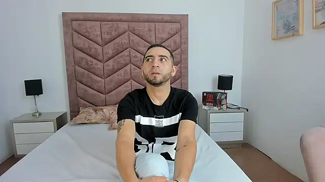 Lushian  online show from November 2025 03:03:02 PM