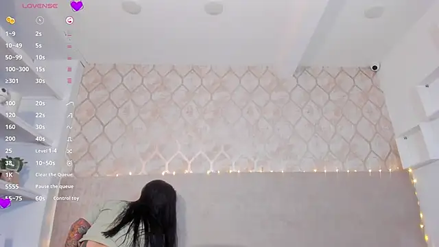 KamilaBetancourt online show from January 2026 12:00:01 PM