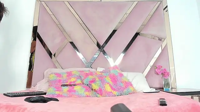 Akiraht online show from November 2025 08:42:01 PM