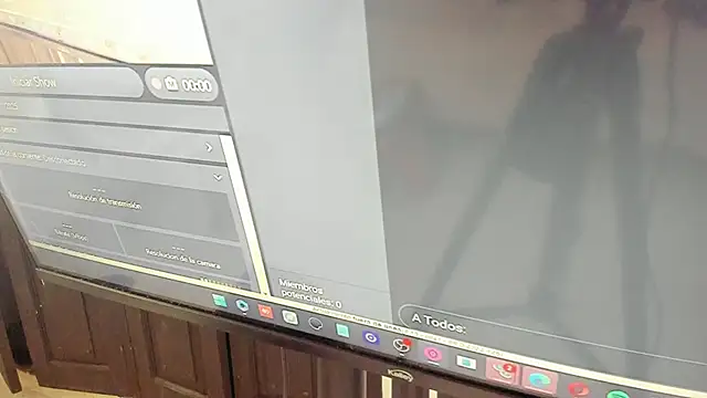 Akiraht online show from November 2025 08:54:02 PM