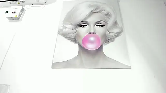 Akiraht online show from November 2025 08:45:01 PM