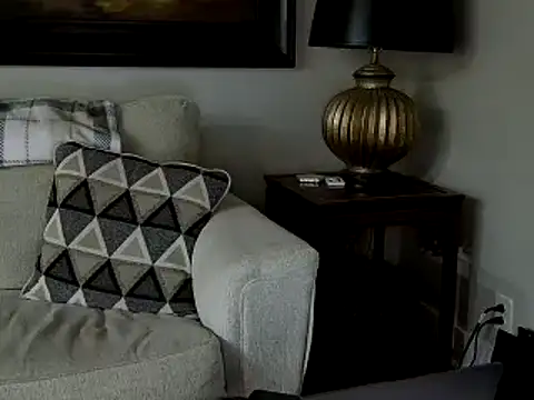 JulieHolliday online show from October 2025 11:16:02 PM