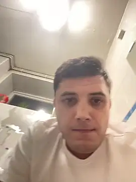 Snapshot of kisspussy1993 chatting on November 2025 11:06:01 PM kisspussy1993 online show from November 2025 11:06:01 PM