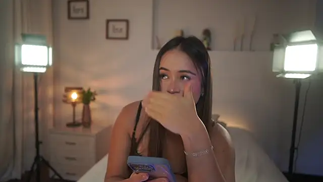 Snapshot of ximena_cortez_03 chatting on April 2026 12:54:02 AM ximena cortez 03 online show from April 2026 12:54:02 AM