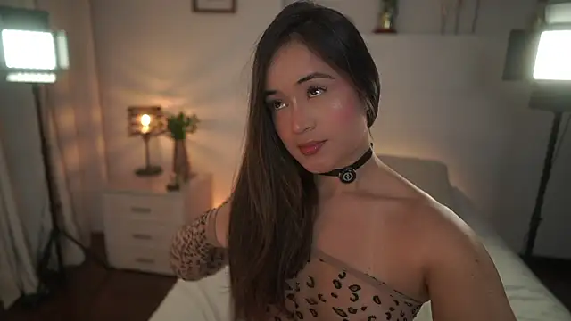 Snapshot of ximena_cortez_03 chatting on June 2026 11:43:01 PM ximena cortez 03 online show from June 2026 11:43:01 PM