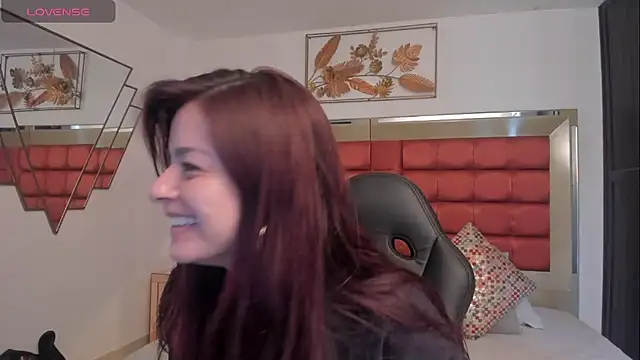 valerieMattson online show from September 2025 06:02:01 PM