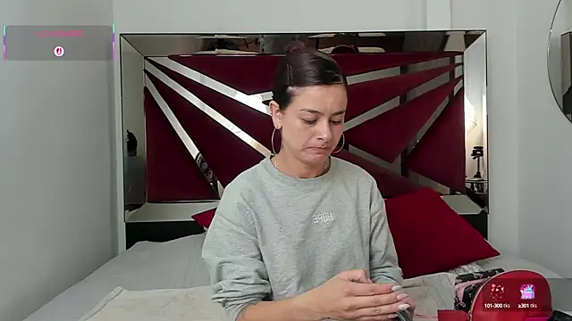 valerieMattson online show from October 2025 04:05:01 PM