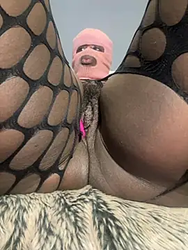 bustyblackebony online show from February 2026 08:06:01 PM