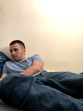 Cesar Augusto online show from October 2025 02:15:01 AM