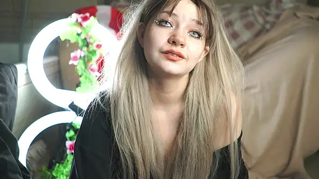 nikoli naw online show from September 2025 04:23:01 AM