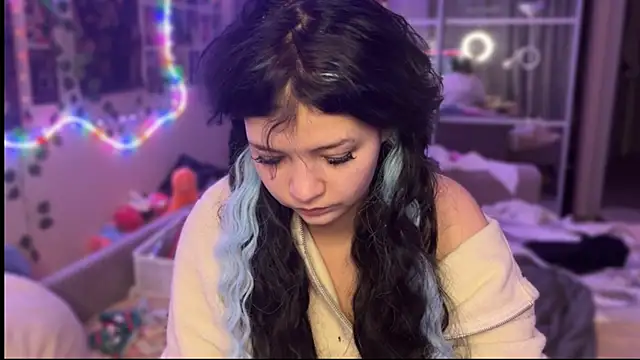 nikoli naw online show from October 2025 02:40:02 PM