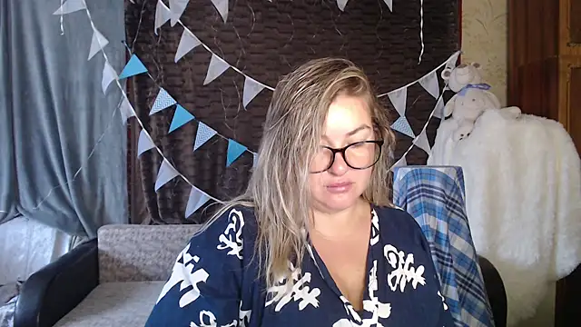 NikaSkylink online show from September 2025 04:07:01 AM