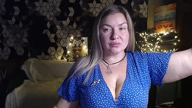 NikaSkylink online show from February 2026 08:09:02 PM