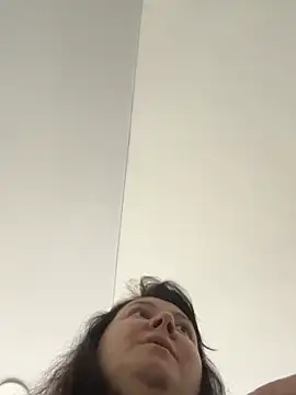 Liza Will online show from October 2025 08:14:02 AM