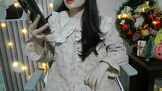 Emachiii online show from December 2025 01:03:01 AM