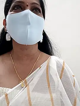 shivani27 online show from September 2025 03:34:02 PM