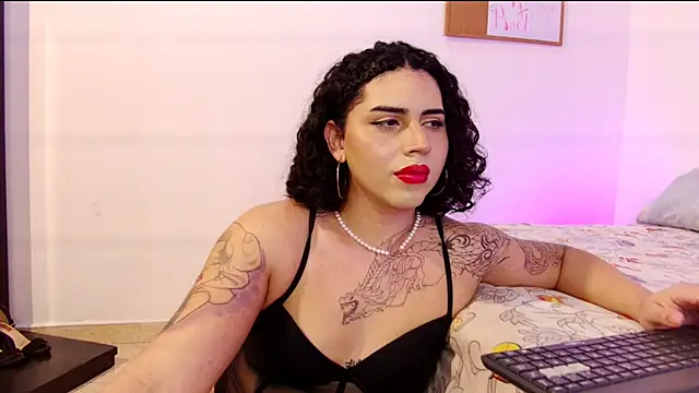 Snapshot of NoahMonroe_11 chatting on October 2025 10:48:02 PM NoahMonroe 11 online show from October 2025 10:48:02 PM