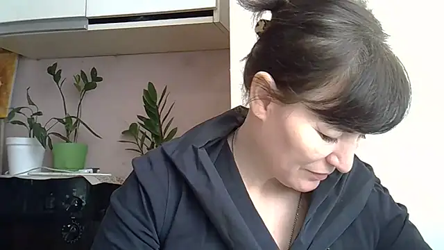 Krystal 82 online show from February 2026 11:02:01 AM