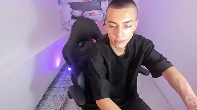 Dereck Boy8 online show from November 2025 08:52:02 PM