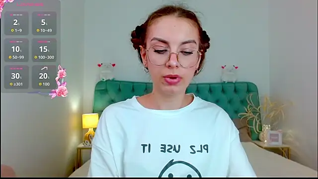 Real cutie1 online show from September 2025 09:03:02 PM