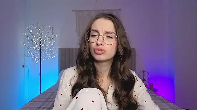 Real cutie1 online show from March 2026 02:01:01 PM