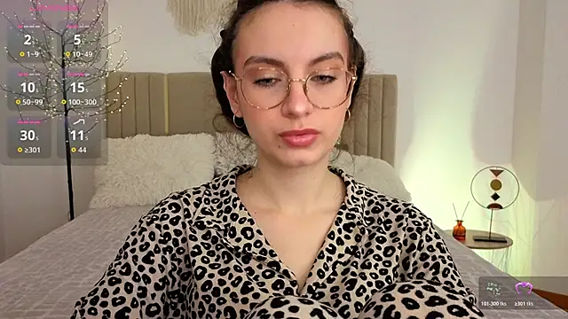 Snapshot of Real_cutie1 chatting on June 2026 12:59:01 PM Real cutie1 online show from June 2026 12:59:01 PM