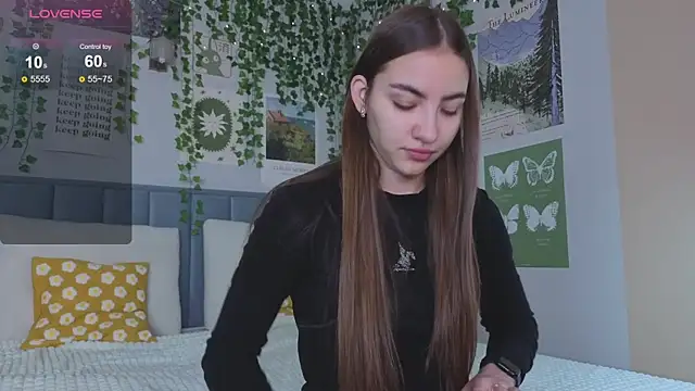 Ashley Pierce online show from October 2025 04:10:01 AM