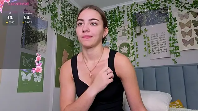 Ashley Pierce online show from December 2025 04:06:01 AM