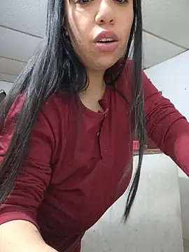 Snapshot of megan_foz chatting on June 2026 02:29:01 PM megan foz online show from June 2026 02:29:01 PM