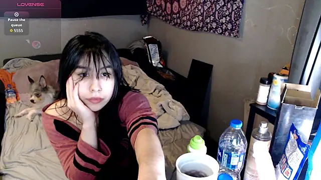 London Ray online show from December 2025 02:38:01 AM