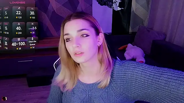 Sandy Belle online show from October 2025 07:50:02 AM