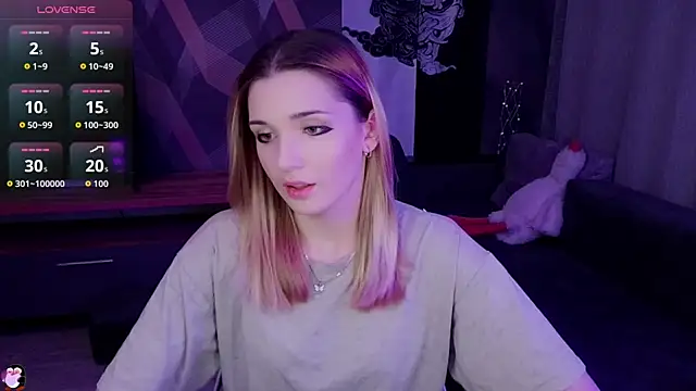 Sandy Belle online show from October 2025 06:52:01 PM