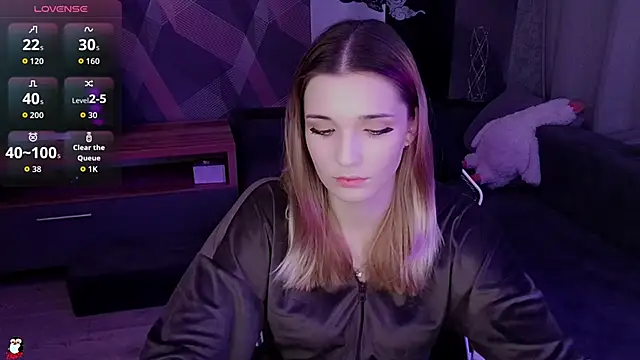 Sandy Belle online show from November 2025 08:29:01 PM