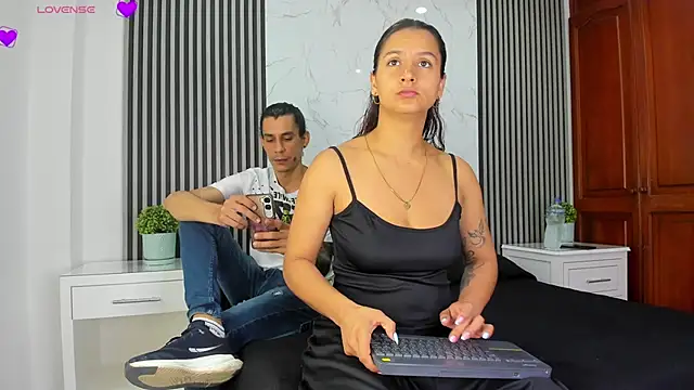 JackAndRosse  online show from March 2026 01:06:01 PM