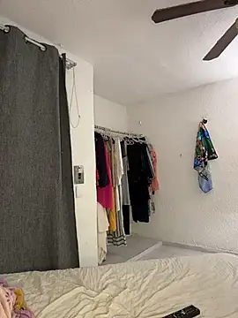 Nia Desire online show from March 2026 07:48:02 AM