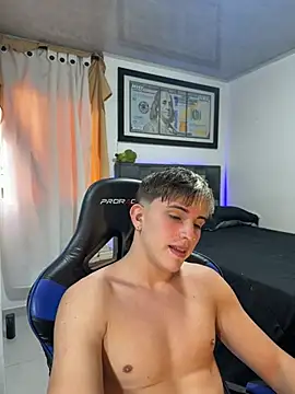 Snapshot of Justin_trevor1 chatting on June 2026 10:05:02 PM Justin trevor1 online show from June 2026 10:05:02 PM