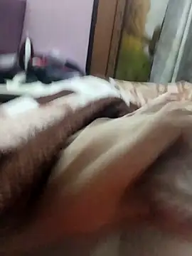 Snapshot of saneer69tew chatting on October 2025 04:47:01 AM saneer69tew online show from October 2025 04:47:01 AM