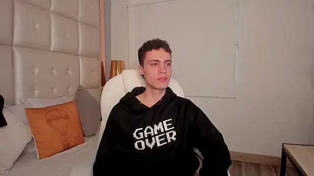 dark sun302 online show from September 2025 09:36:02 PM