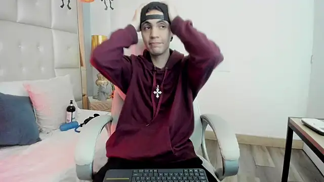 dark sun302 online show from October 2025 08:59:02 PM