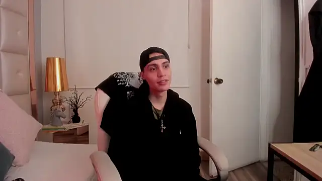 dark sun302 online show from December 2025 03:45:02 AM