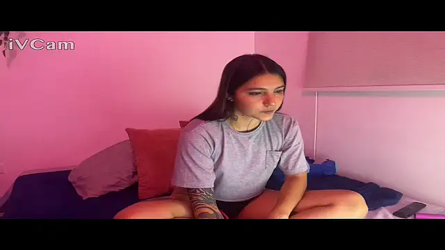 Snapshot of SurpriseMadlicia chatting on September 2025 03:50:01 AM SurpriseMadlicia online show from September 2025 03:50:01 AM