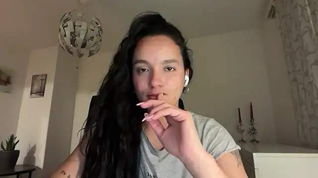 Maia Park online show from April 2026 09:48:01 PM