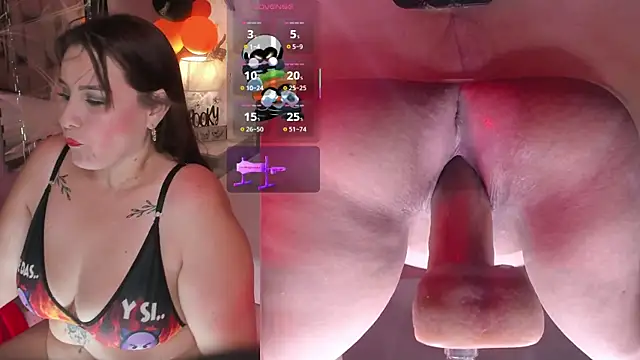 ErikaMontiel   online show from October 2025 10:01:01 PM